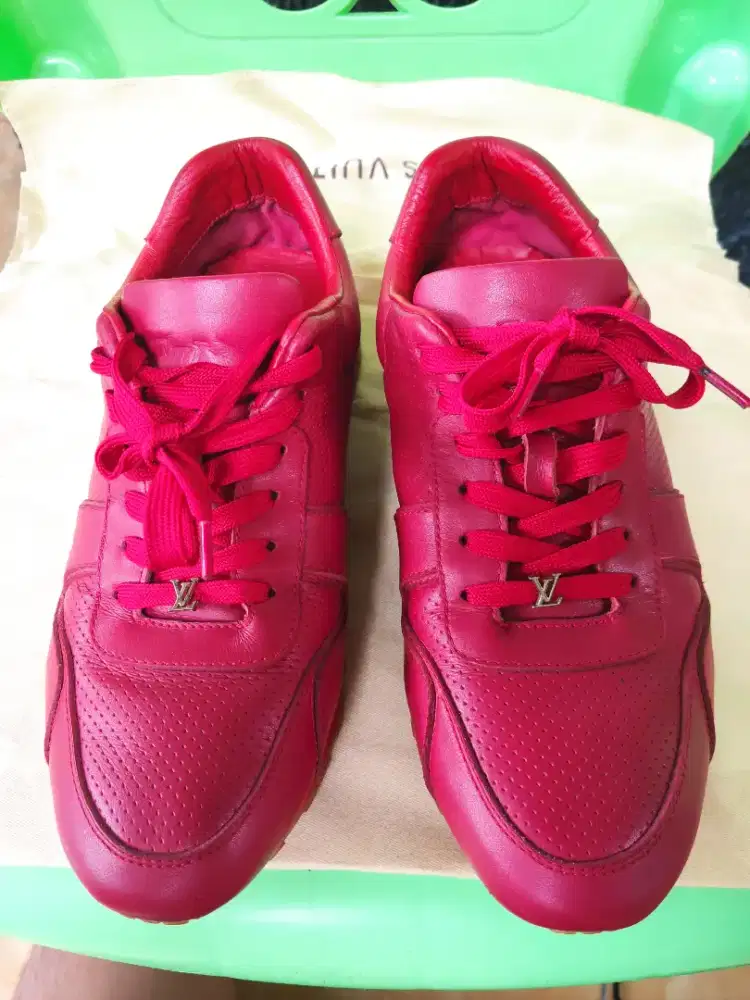 Sneaker LV Run away Supreme size 43