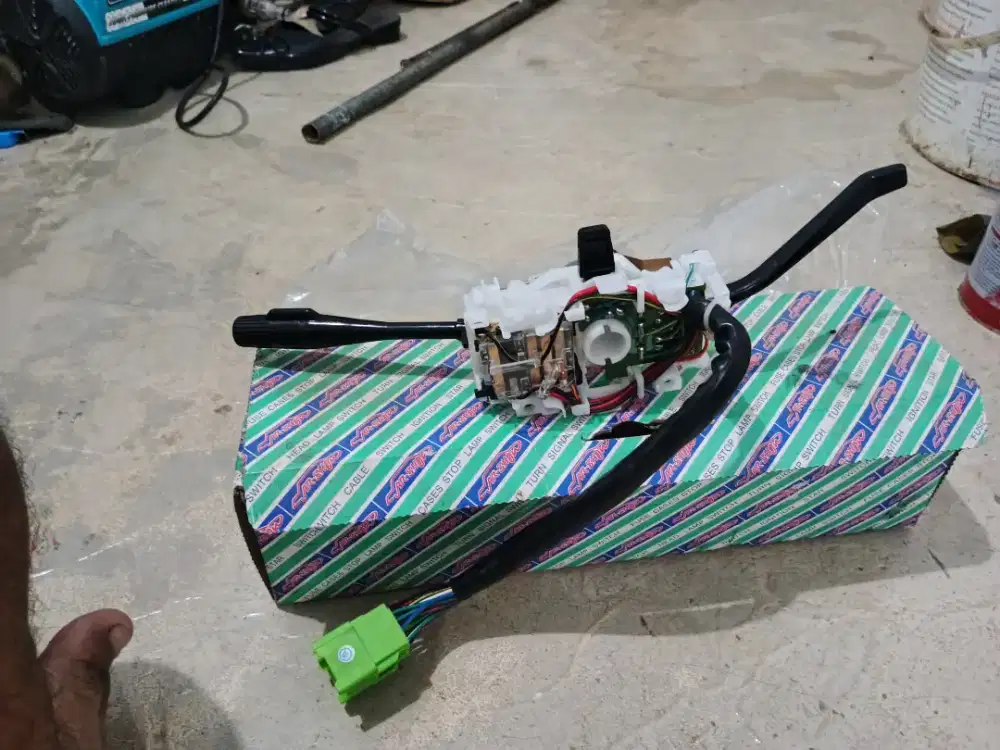 Sakelar switch Mobil TAFT,Feroza,Hiline