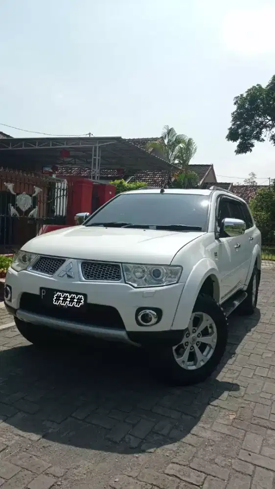 Pajero Dakar registrasi 2014 NIK 2013