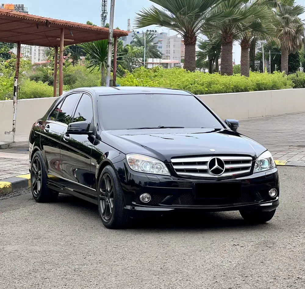 2010 MERCEDES-BENZ C250 AMG W204