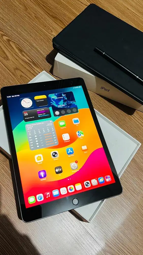 Ipad gen 8 graphite grey