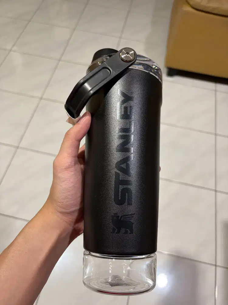 Dijual Stanley THE VITALIZE SHAKER Black Brand New