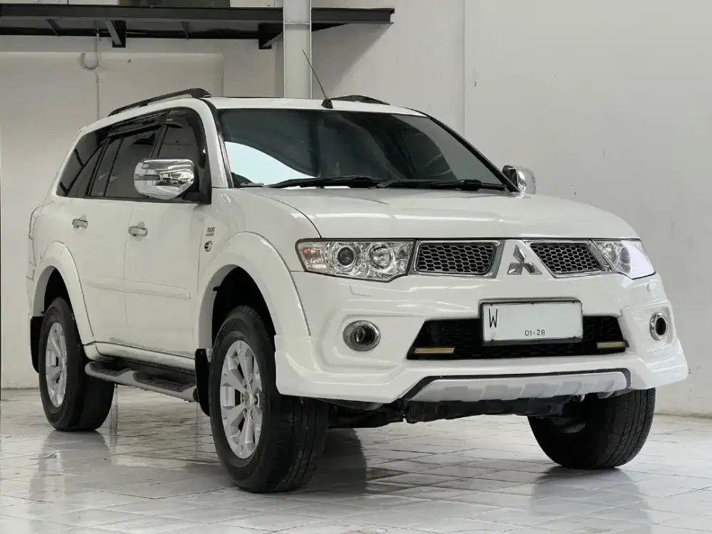 PAJERO DAKAR 2013 LIMITED LOW KM