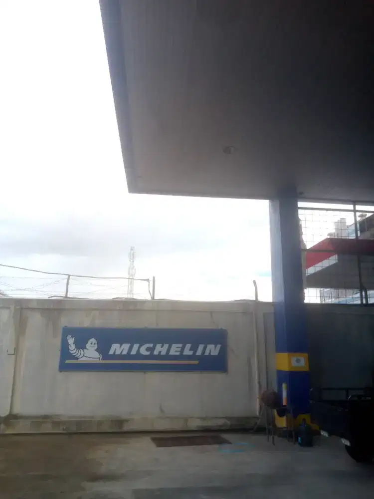 Dicari pekerja laki laki yg serius