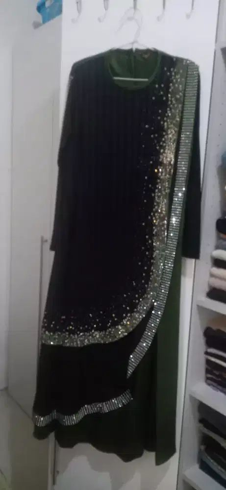 Gamis hijau cantik swarovski