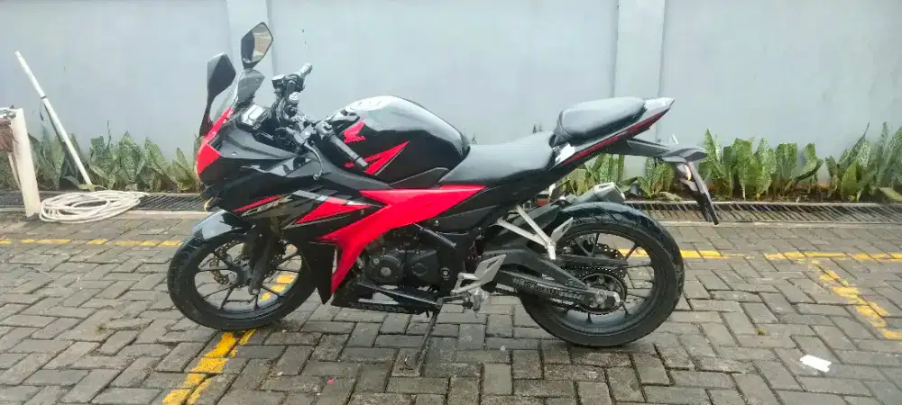 Honda CBR 150R 2019