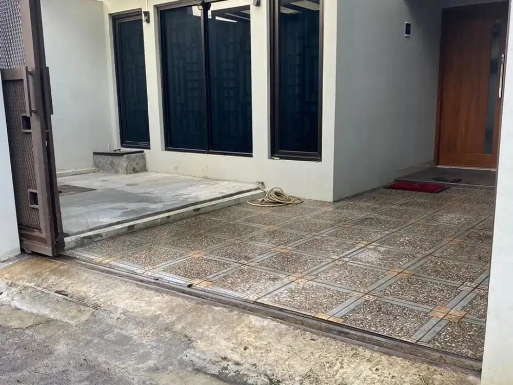 Jual Rumah Siap Hunih 2 lantai daerah turangga bandung