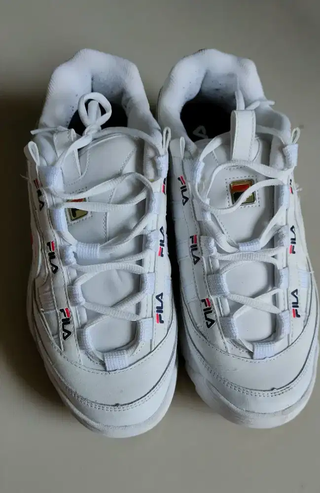Sepatu merk FILA seperti baru