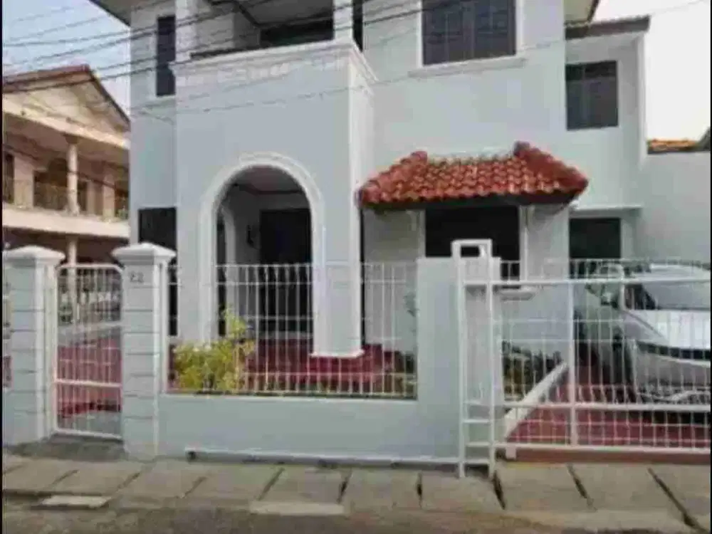 Lokasi Premium Pramuka! Rumah 5 KT, SHM, Carport 2 Mobil