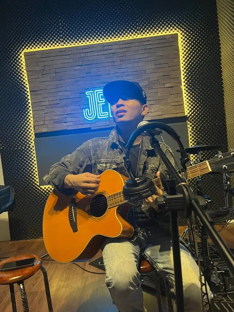 Gitar akustik yamaha CPX 600