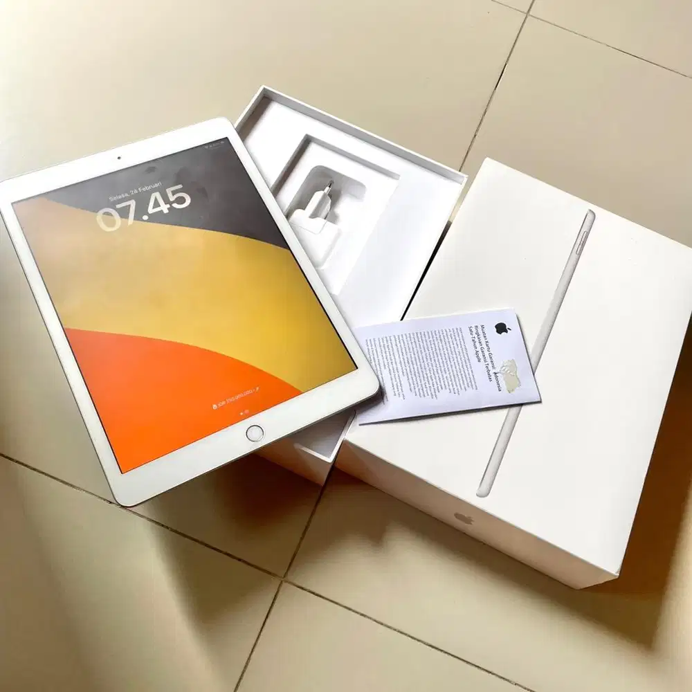 iPad 7 32GB iBox fullset like new