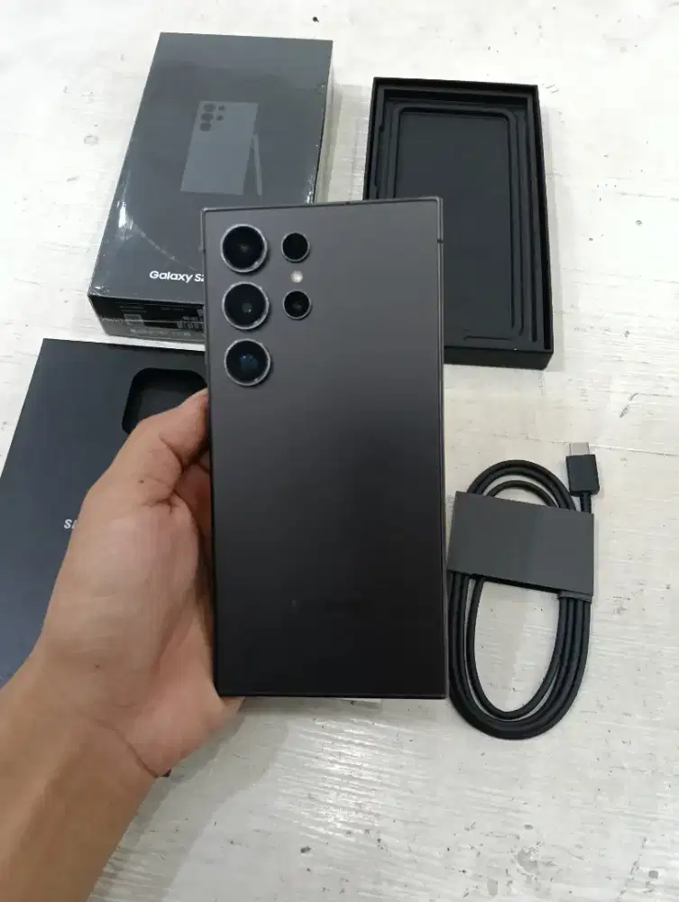 Samsung Galaxy S24 ultra 12/512 seken murah sangat mulus
