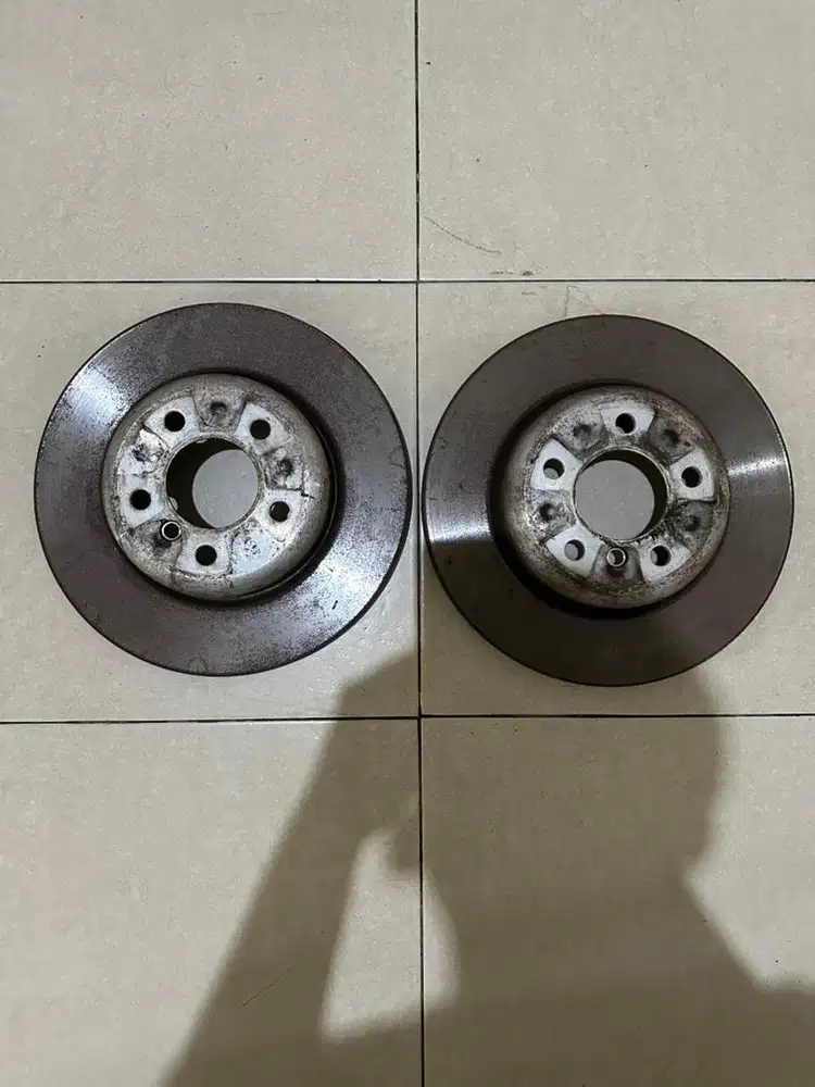 Discbrake bmw 523i f10 kondisi sangat bagus