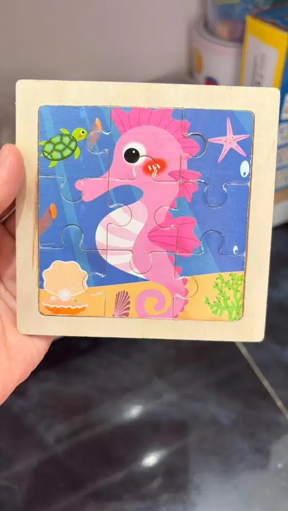 Puzzle seahorse