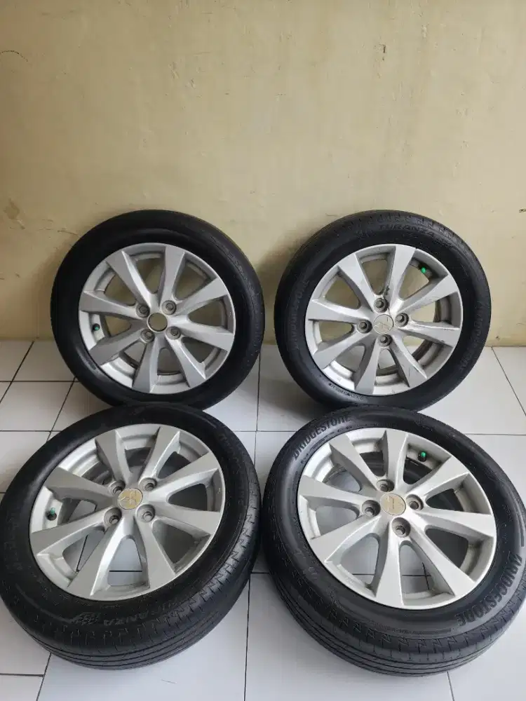 Velg Oem Mitsubishi Mirage Ring 15 Original Enkei Ban 185/55