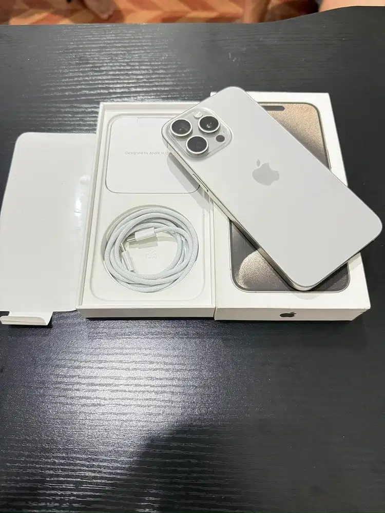 Iphone 15 Pro Max 256GB Resmi Bea Cukai Fullset Original Like New