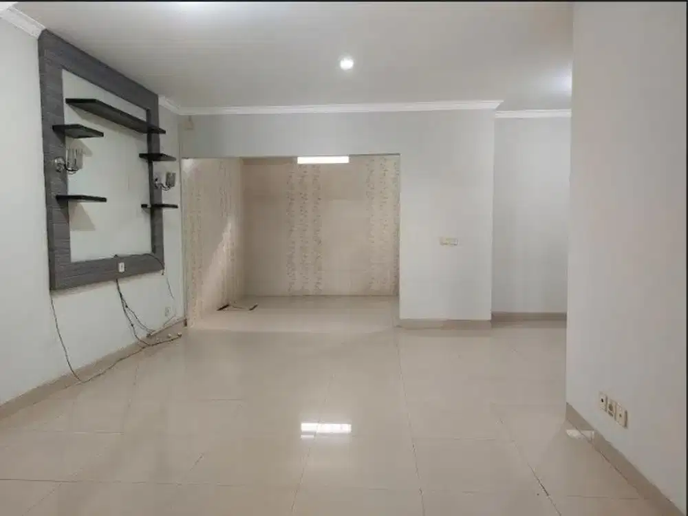 Dijual Rumah di Premier Riviera