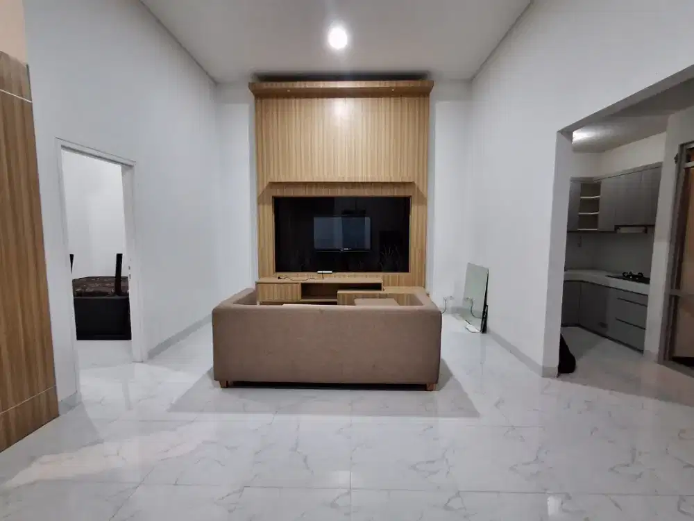 Disewakan Rumah Minimalist - Kota Baru Parahyangan