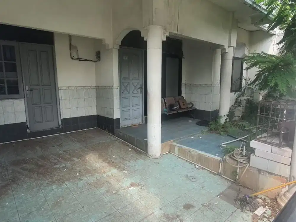 Hitung tanah perlu renov rumah tua di sektor 9 rajawali elang kasuari bintaro harga murah masih nego