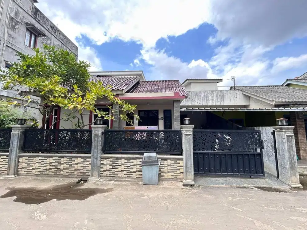 Rumah Lokasi Strategis Siap Huni
