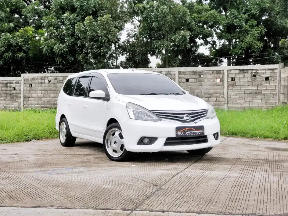 Dp.12,5jt Nissan Grand Livina SV AT 2014