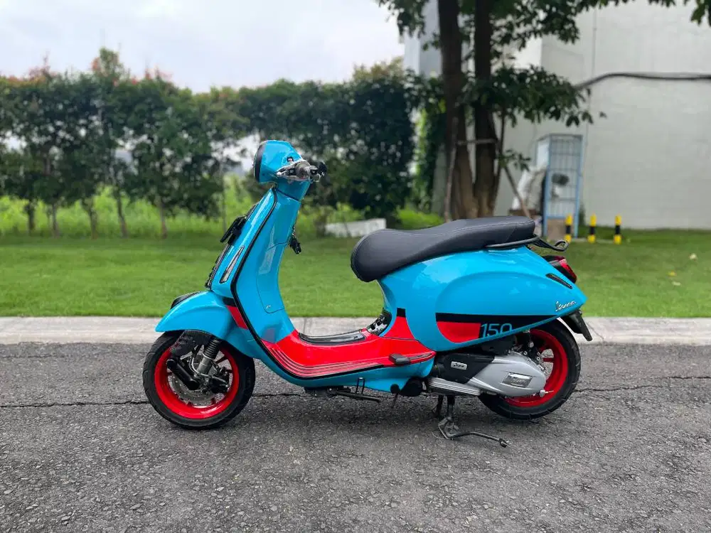 Vespa Primavera Color Vibe (Limited Edition)