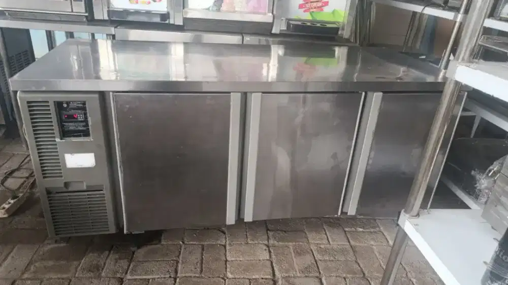 Under Counter Chiller Hoshizaki