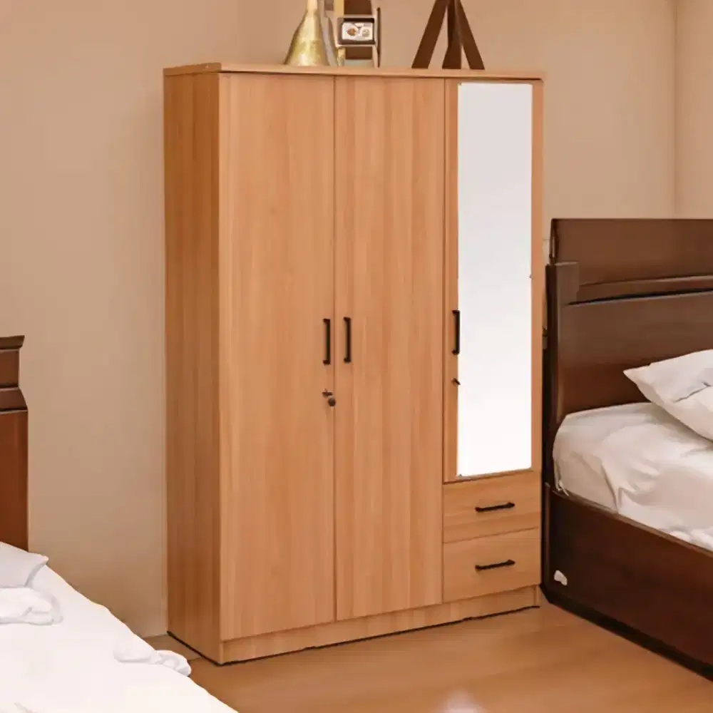 LIVIA LEMARI PAKAIAN 3 PINTU