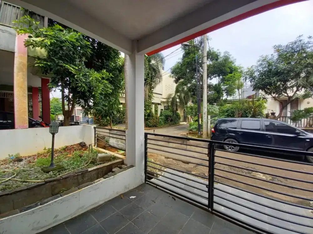 Rumah Bagus dkt Sekolah International,Tol,stasiun Serpong Park BSD