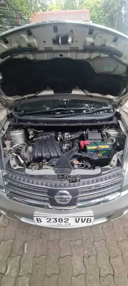 Nissan Livina 2011 Bensin