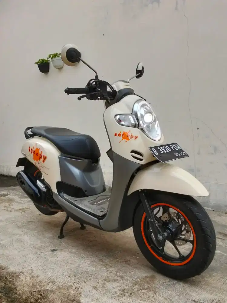 HONDA SCOOPY CBS ISS 2017 SIAP PAKAI