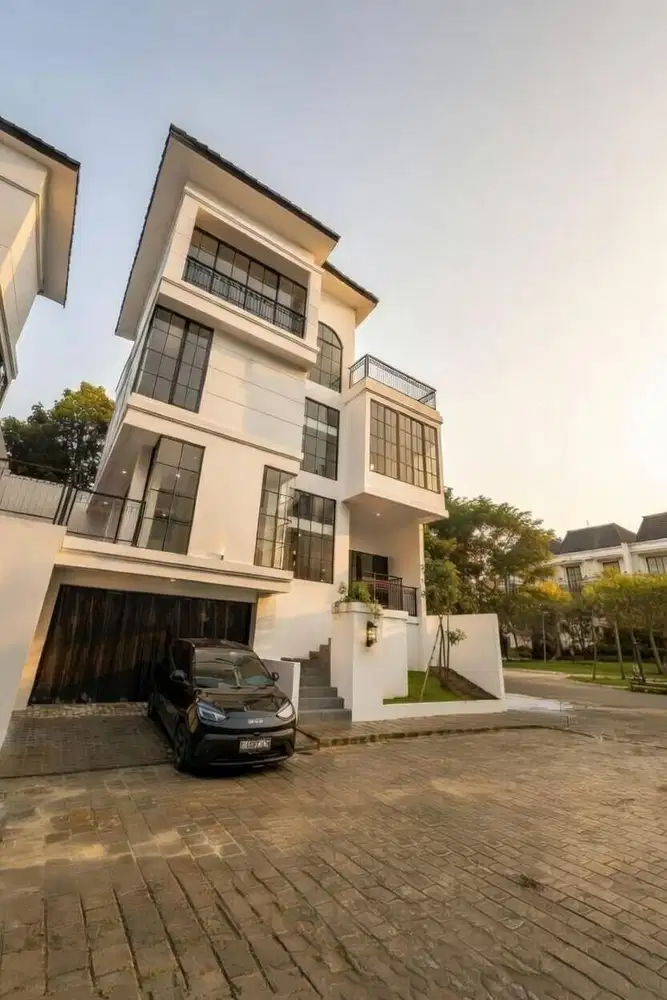 RUMAH MEWAH EKSLUSIF DI ASANA NANGKA JAGAKARSA