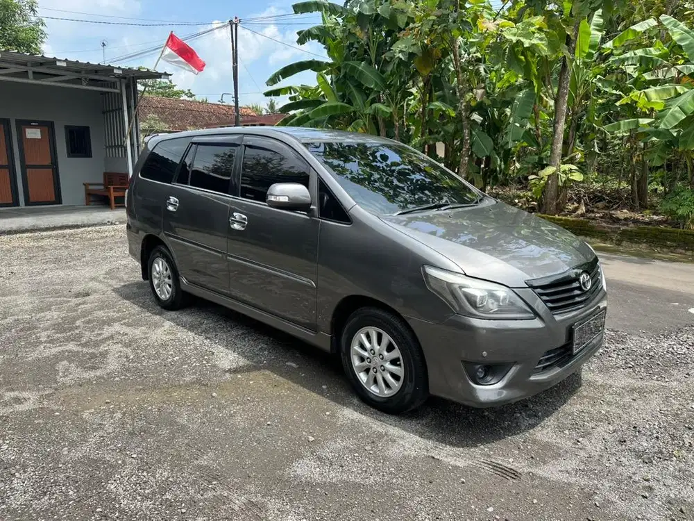 innova v diesel matic 2012