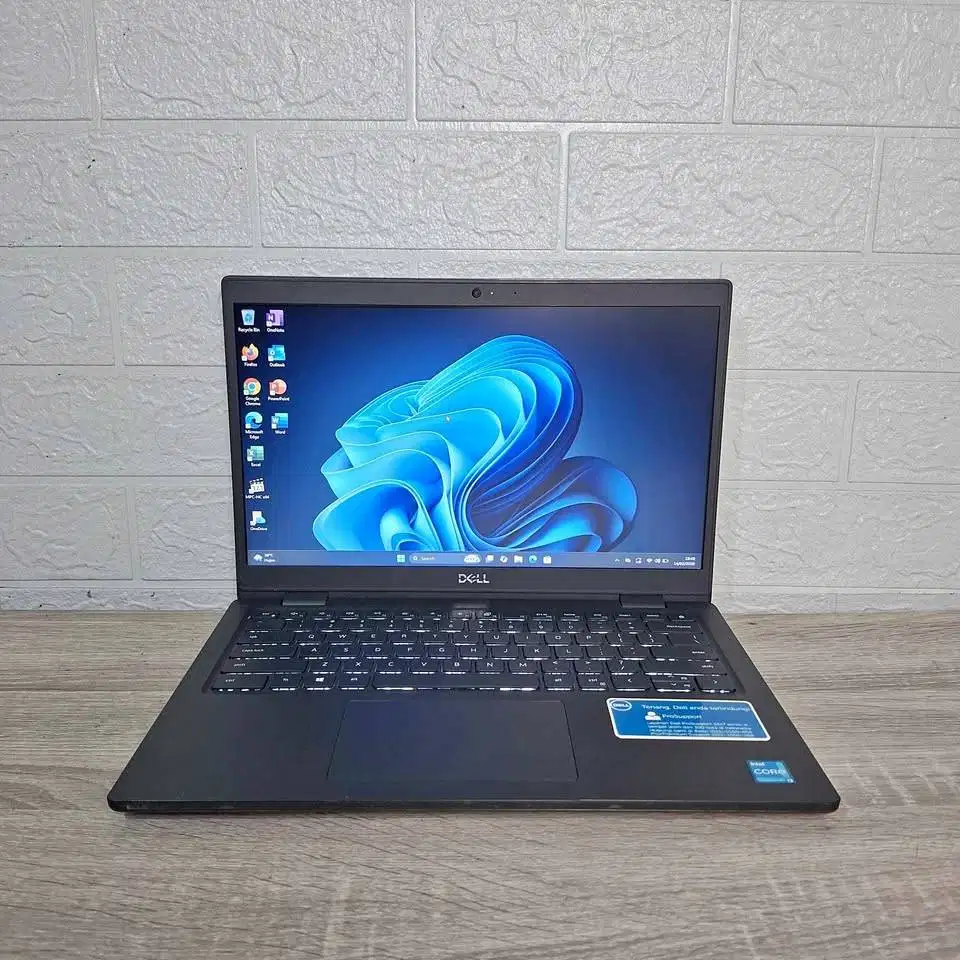 Laptop Dell Latitude 3420 i3 Gen11 RAM 8GB SSD 256GB 14in Mulus