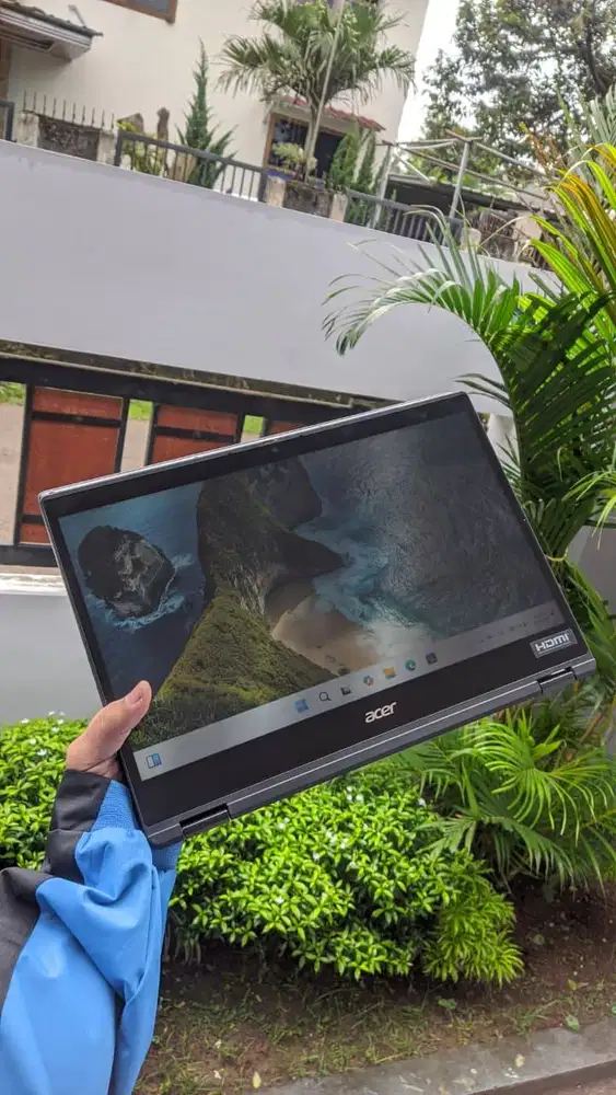 Laptop 2-in-1 Acer TravelMate Spin P4 | SSD 256GB | Siap Kerja & Prese