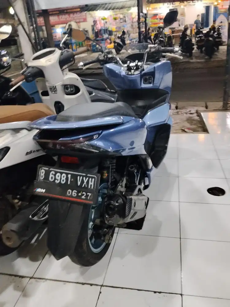 Dijual cepat honda pcx 160cc 2022 pajak hidup siap pakai