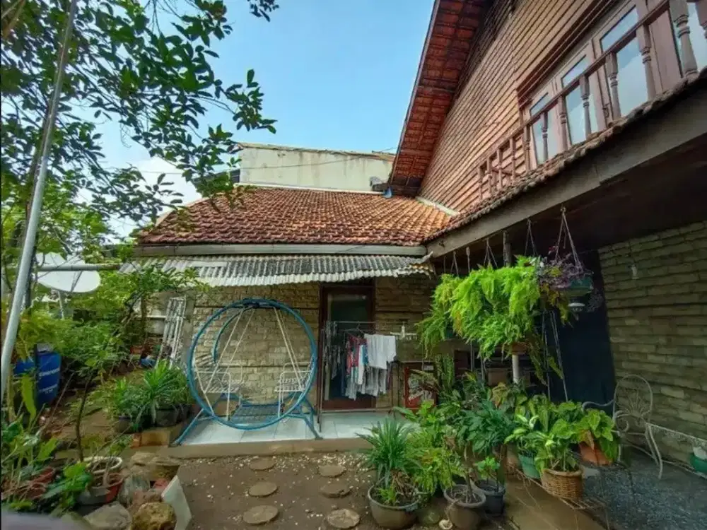 Rumah Perlu Renov Dekat Neo Soho di Grogol Jakbar DR-17843