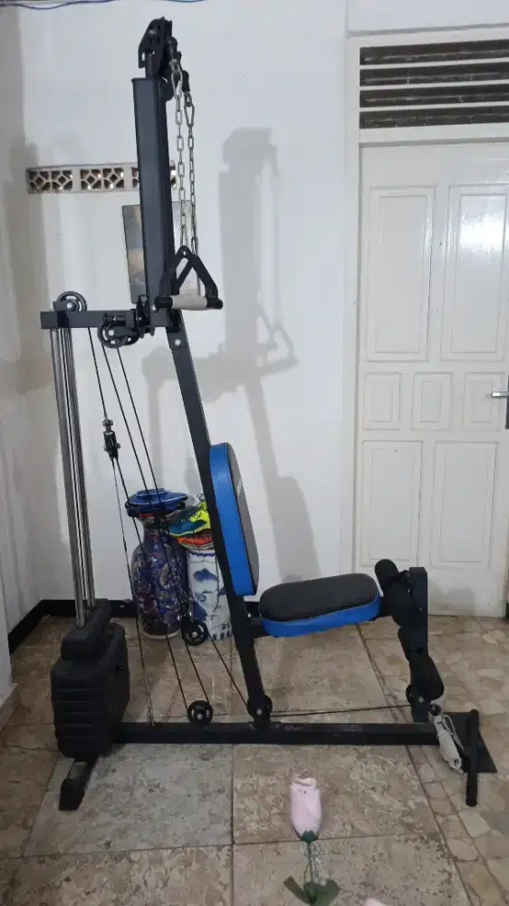 Alat gym beban berat