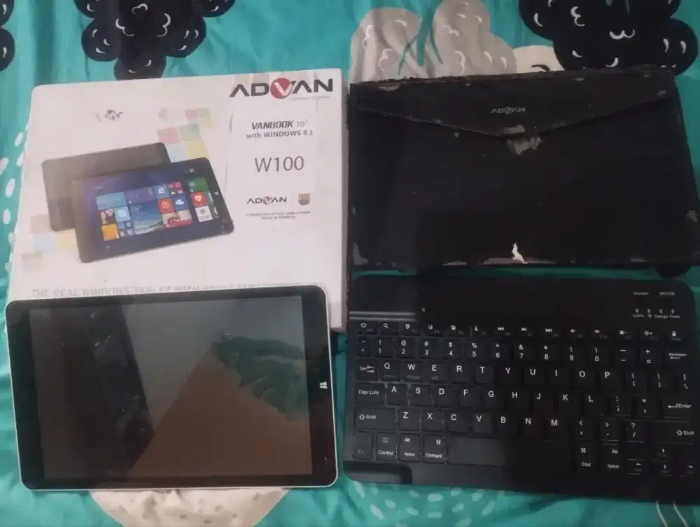 Advan Vanbook W100