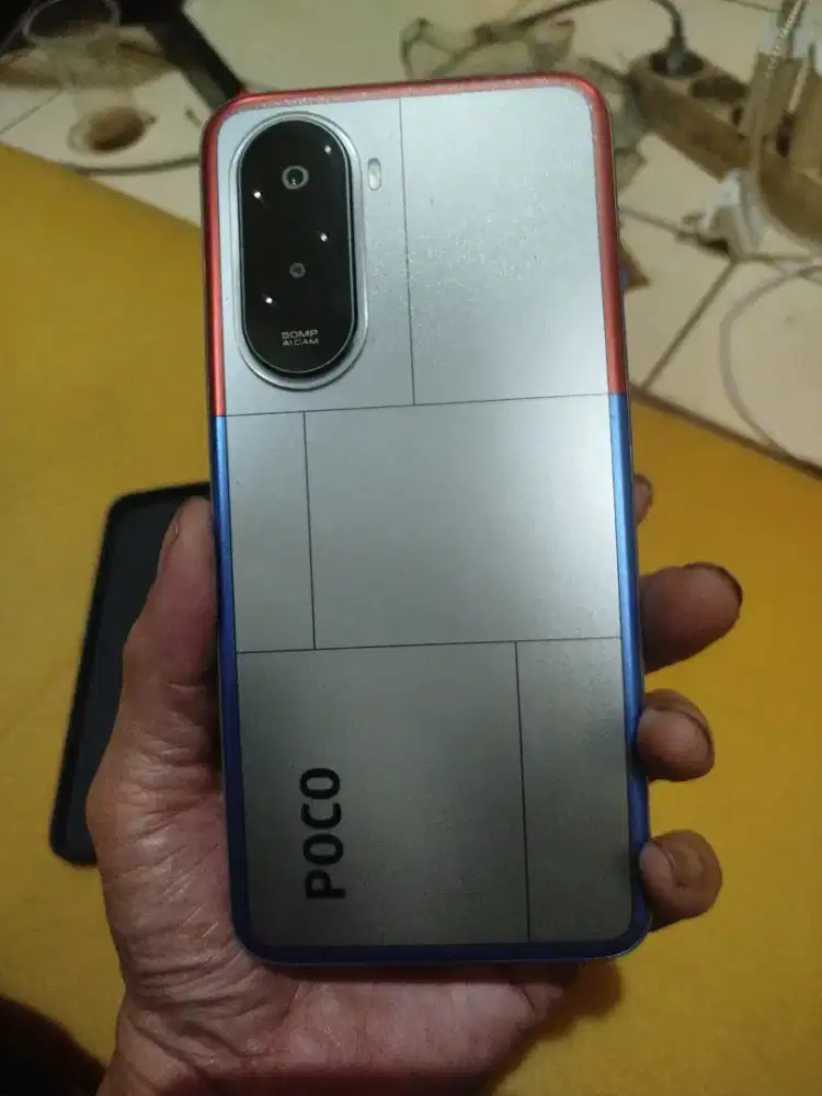 Di jual aja nih Poco M7