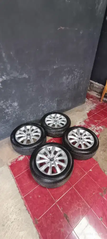 Velg Zenix R17 mulusss murah aja