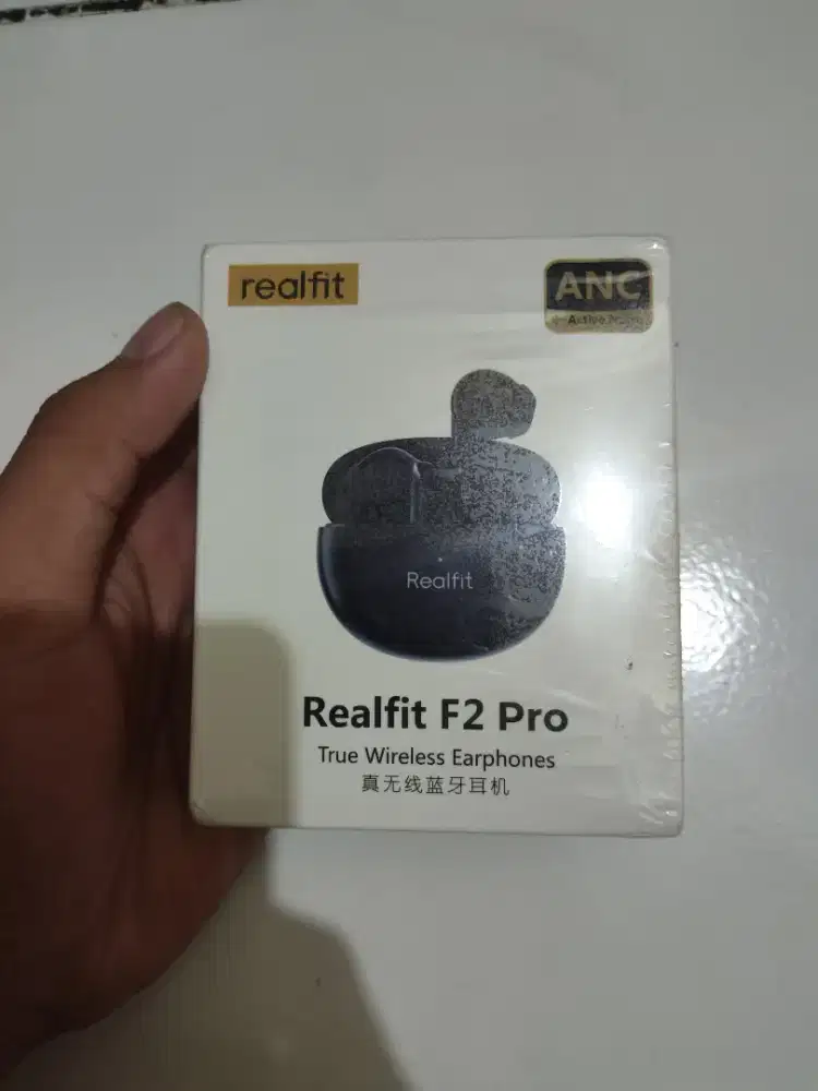 Realfit F2Pro Earbuds

ANC Bluetooth 5.4 HIFI Bass Game Mode