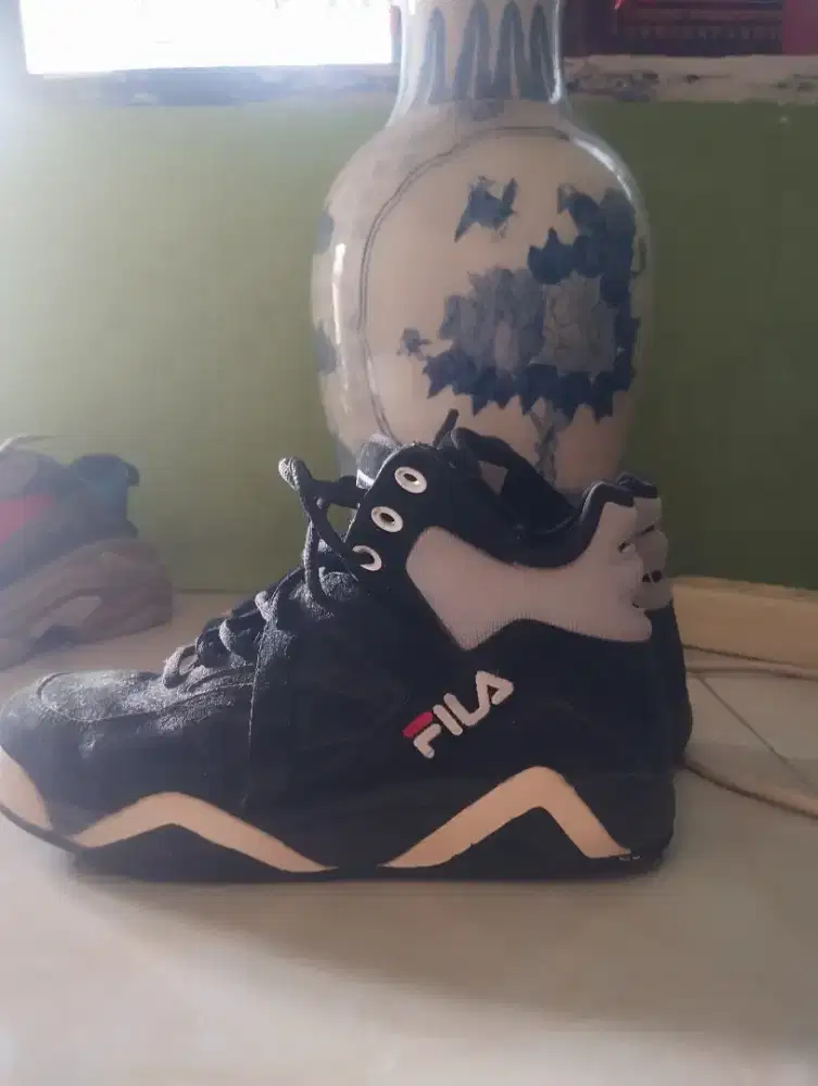 Sepatu sport FILA size 37,5