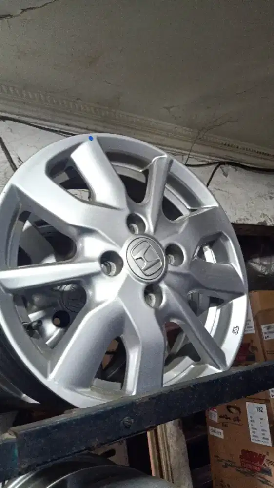 OEM Honda Brio 14 hole 4 pcd 100 ( velg aja )