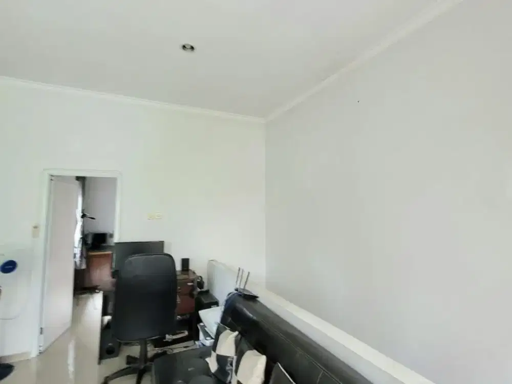 Rumah Sudah Renov Dekat Tol di Graha Bintaro Tangsel GB-7856