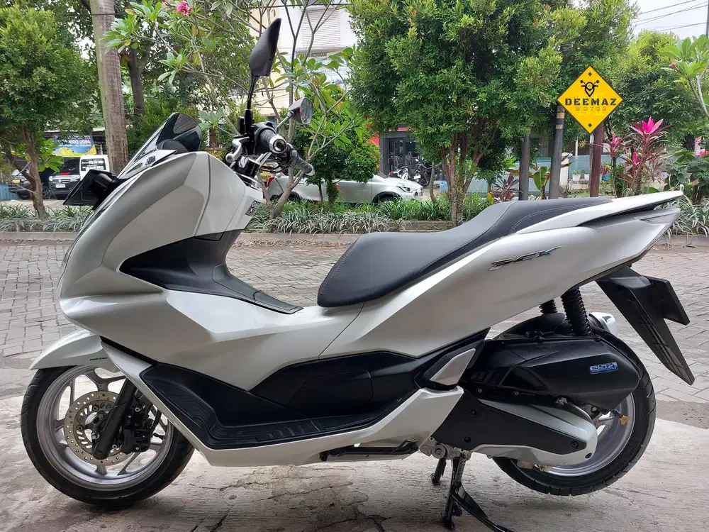 (DP 800 Rb)‼️ Honda PCX 160 CBS Putih 2022 Cash, Kredit & Tukar Tambah