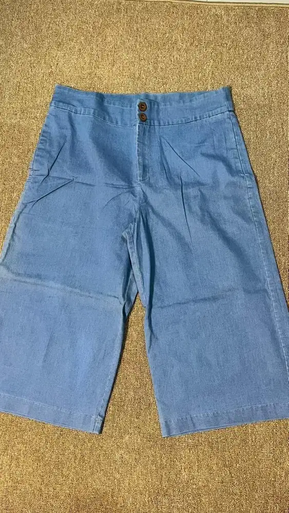 PRELOVED CELANA JEANS