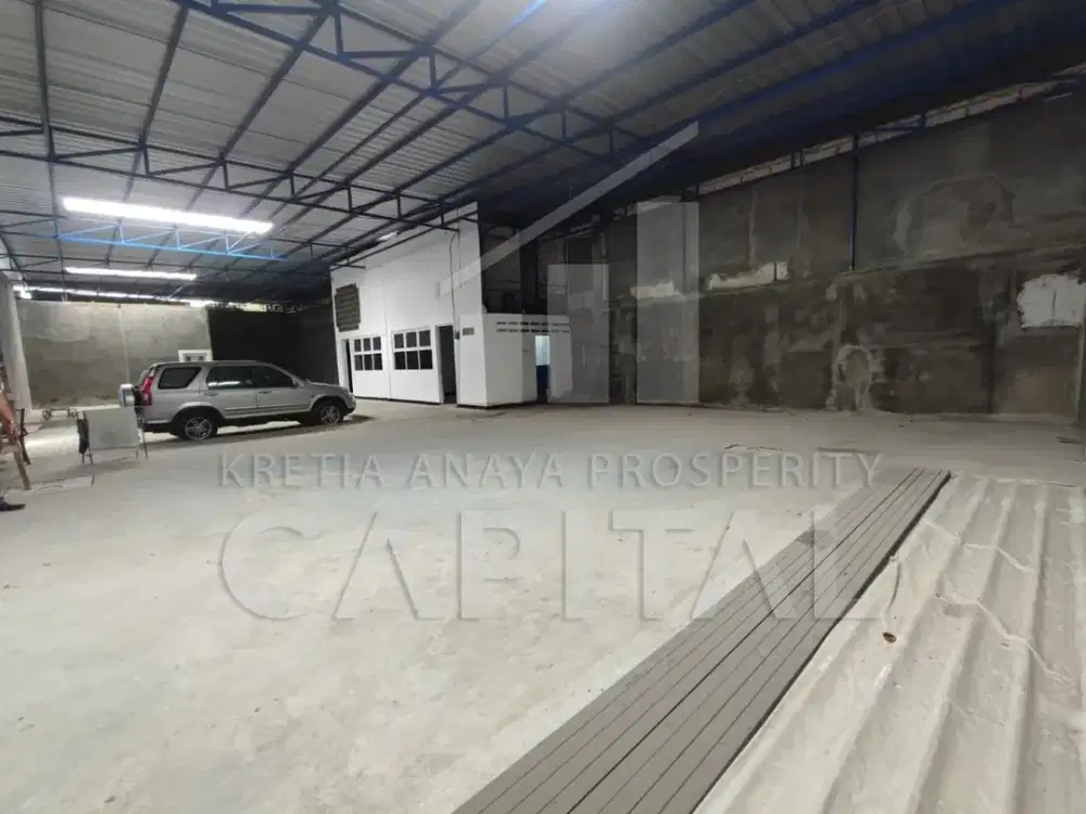 GUDANG SIAP PAKAI DI MAINROAD GADOBANGKONG PADALARANG BANDUNG BARAT