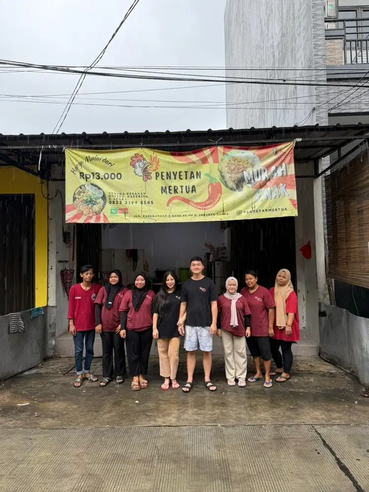 DICARI KARYAWAN RUMAH MAKAN AYAM PENYET
