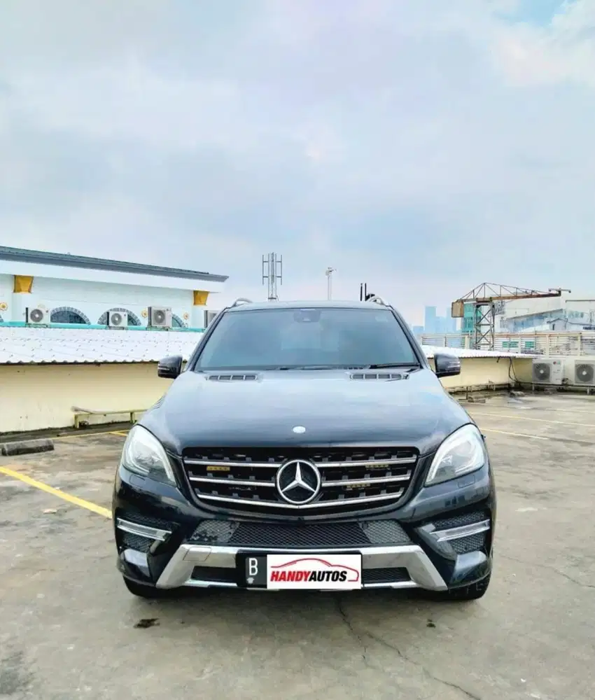 Mercedes Benz ML400 AMG Tahun 2025 Automatic Hitam metalik